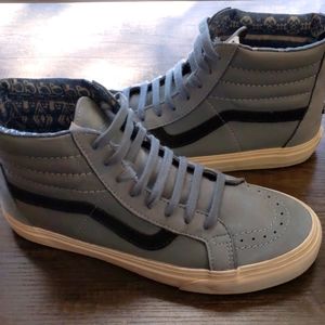 Vans OTW Hi zip close sky blue w navy stripe
